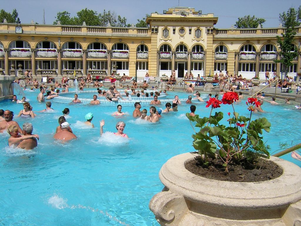 Szechenyi spa pool